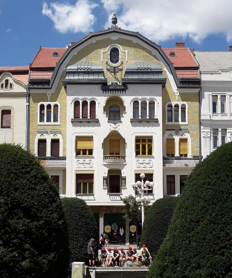Neuhausz Suite - Ultracentral Temeşvar Dış mekan fotoğraf
