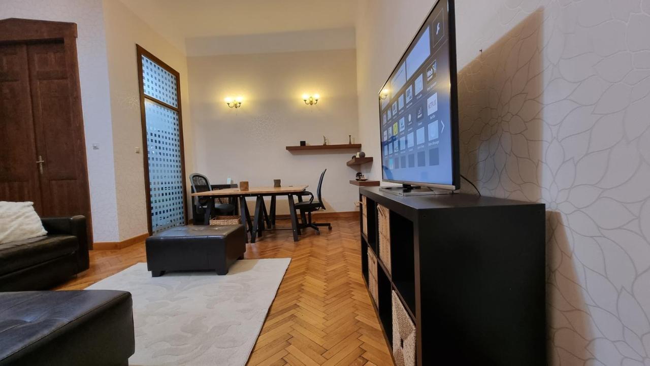 Neuhausz Suite - Ultracentral Temeşvar Dış mekan fotoğraf